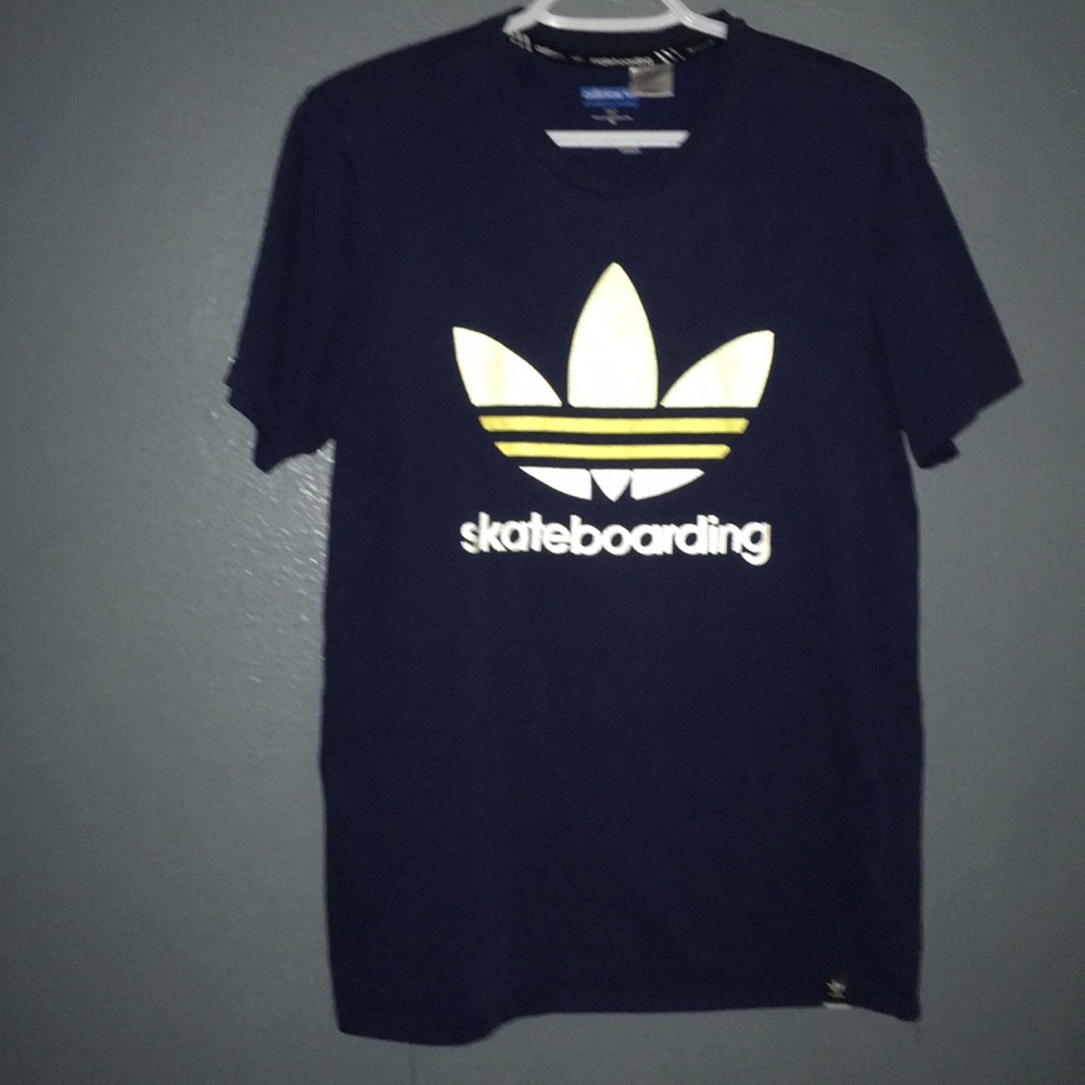 Adidas short sleeve shirt